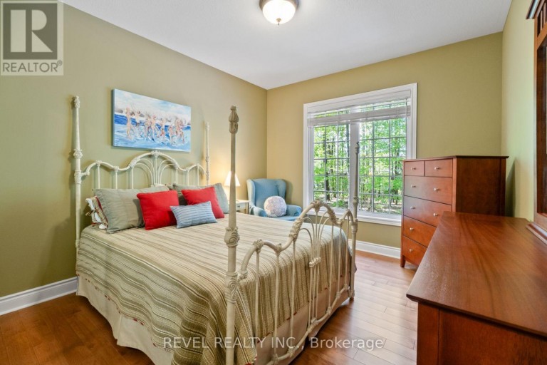 23 LADDIE LANE, Springwater (Anten Mills), Ontario, L9X0C3