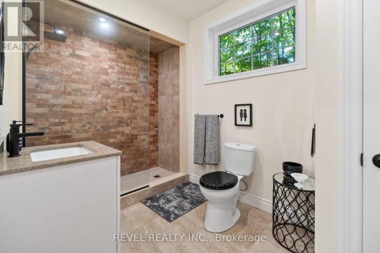 23 LADDIE LANE, Springwater (Anten Mills), Ontario, L9X0C3