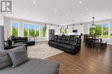 2700 LINE 4 N Oro-Medonte (Horseshoe Valley) Ontario photo 15