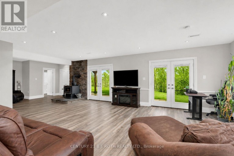 2700 LINE 4 N, Oro-Medonte (Horseshoe Valley), Ontario, L0L2L0