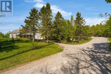 2700 LINE 4 N Oro-Medonte (Horseshoe Valley) Ontario photo 3