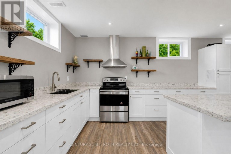 2700 LINE 4 N, Oro-Medonte (Horseshoe Valley), Ontario, L0L2L0