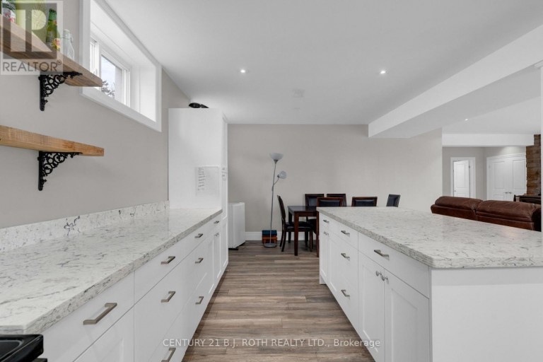 2700 LINE 4 N, Oro-Medonte (Horseshoe Valley), Ontario, L0L2L0