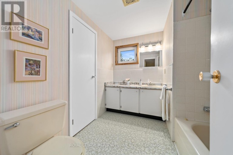 38 JASPER CRESCENT, Brampton (Northgate), Ontario, L6S2G2