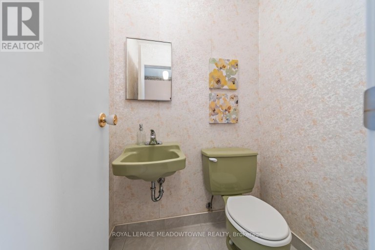 38 JASPER CRESCENT, Brampton (Northgate), Ontario, L6S2G2