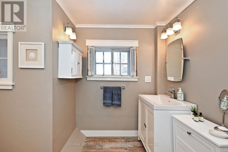 90 BROWN STREET, Port Hope, Ontario, L1A3E3
