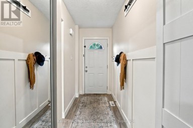 61 - 155 GLOVERS ROAD Oshawa (Samac) Ontario photo 2
