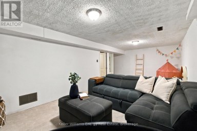 61 - 155 GLOVERS ROAD Oshawa (Samac) Ontario photo 34