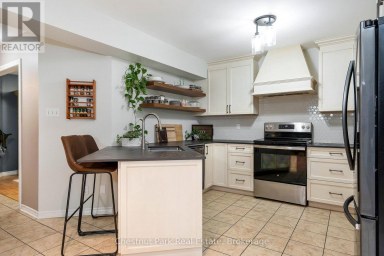 31 BUSH STREET Collingwood Ontario photo 20