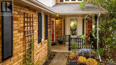 31 BUSH STREET Collingwood Ontario photo 4