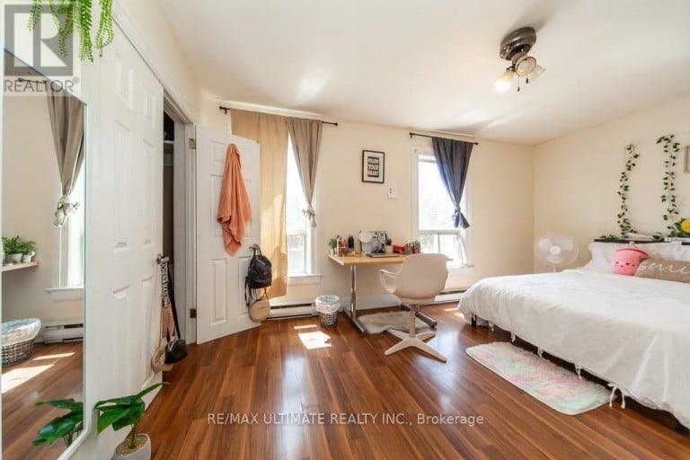 128 ELGIN STREET E, Oshawa (O'Neill), Ontario, L1G1T3