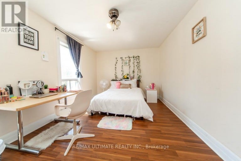 128 ELGIN STREET E, Oshawa (O'Neill), Ontario, L1G1T3