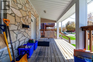 128 ELGIN STREET E Oshawa (O'Neill) Ontario photo 3