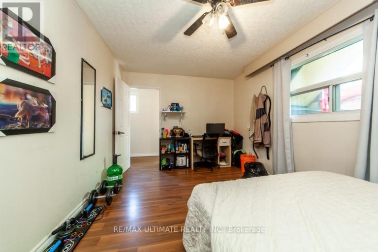 128 ELGIN STREET E, Oshawa (O'Neill), Ontario, L1G1T3