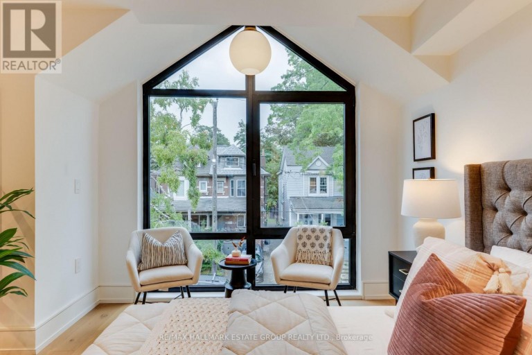 10 WHEELER AVENUE, Toronto (The Beaches), Ontario, M4L3V2