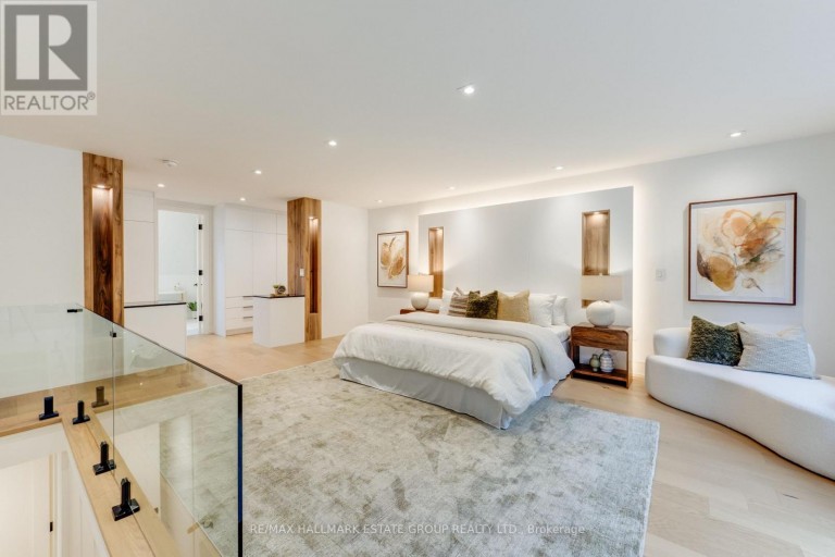 10 WHEELER AVENUE, Toronto (The Beaches), Ontario, M4L3V2