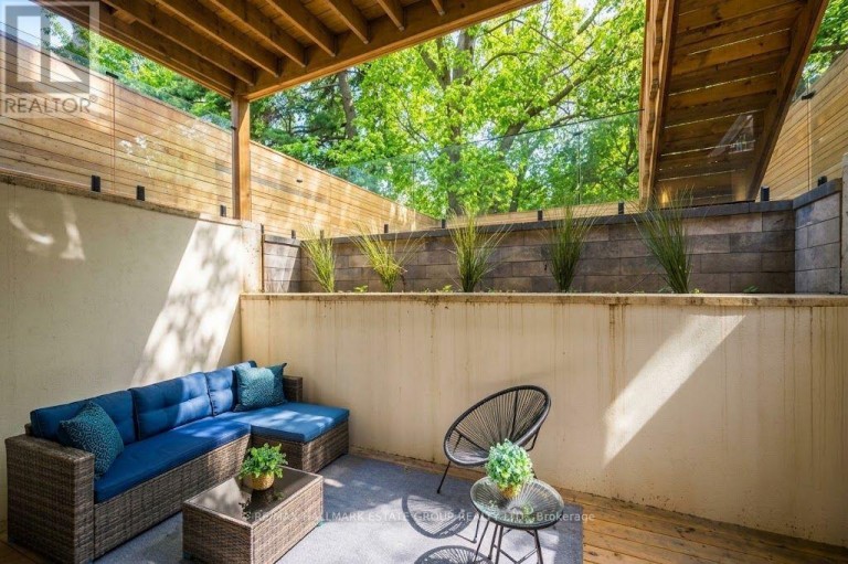 10 WHEELER AVENUE, Toronto (The Beaches), Ontario, M4L3V2