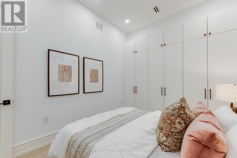 10 WHEELER AVENUE, Toronto (The Beaches), Ontario, M4L3V2