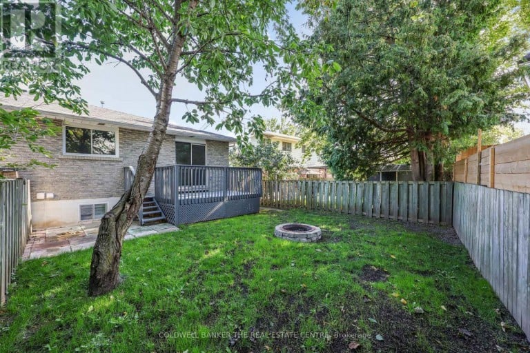 39 HIGHCROFT ROAD, Barrie (Allandale Heights), Ontario, L4N2X6