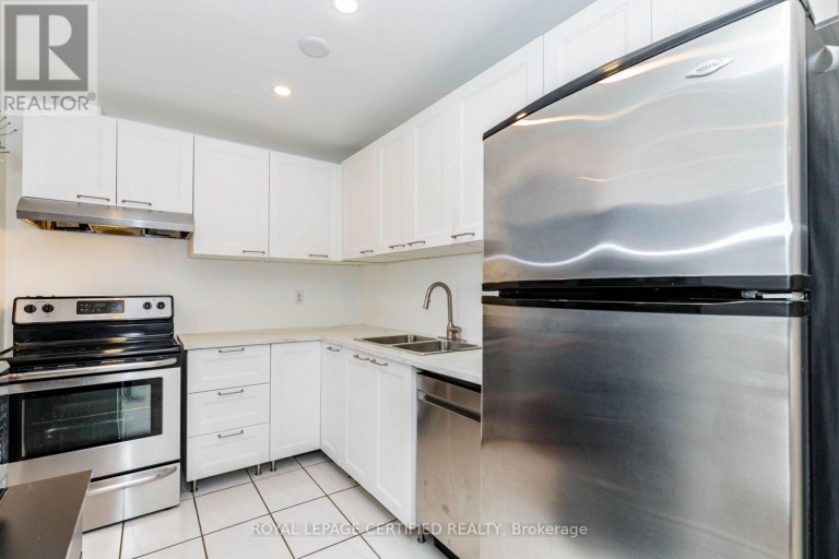PH15 - 155 HILLCREST AVENUE, Mississauga (Cooksville), Ontario, L5B3Z2