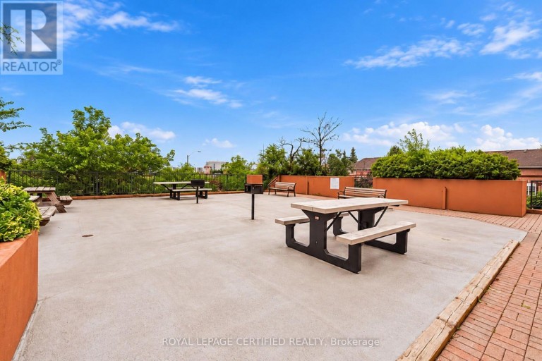 PH15 - 155 HILLCREST AVENUE, Mississauga (Cooksville), Ontario, L5B3Z2