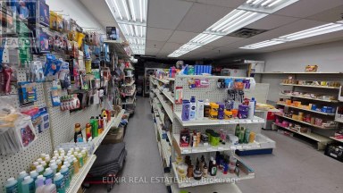 4- 2468 EGLINTON AVENUE W Toronto (Beechborough-Greenbrook) Ontario photo 18