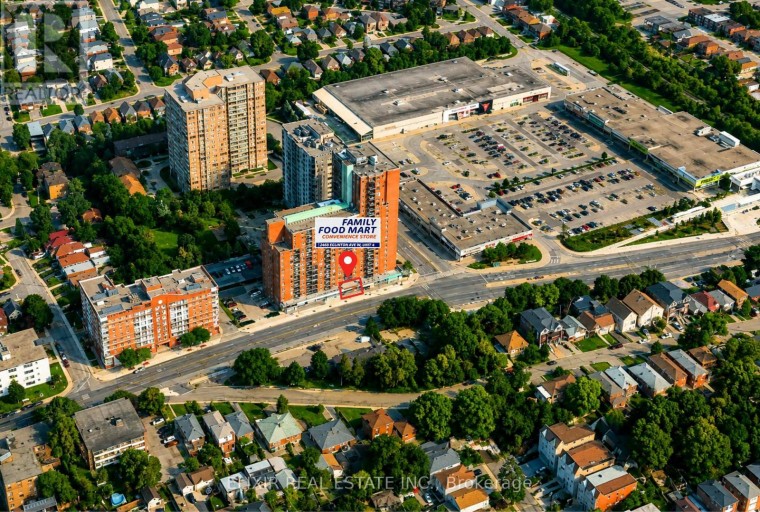 4- 2468 EGLINTON AVENUE W, Toronto (Beechborough-Greenbrook), Ontario, M6M5E2