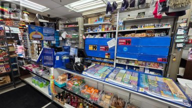 4- 2468 EGLINTON AVENUE W Toronto (Beechborough-Greenbrook) Ontario photo 7