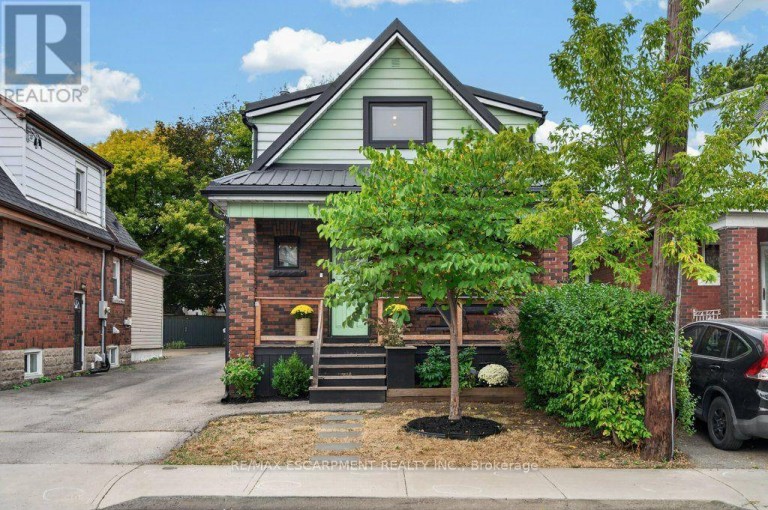 101 COPE STREET, Hamilton (Homeside), Ontario, L8H5B1