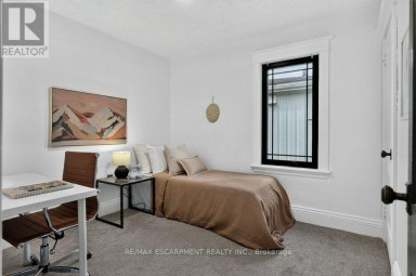 101 COPE STREET Hamilton (Homeside) Ontario photo 31