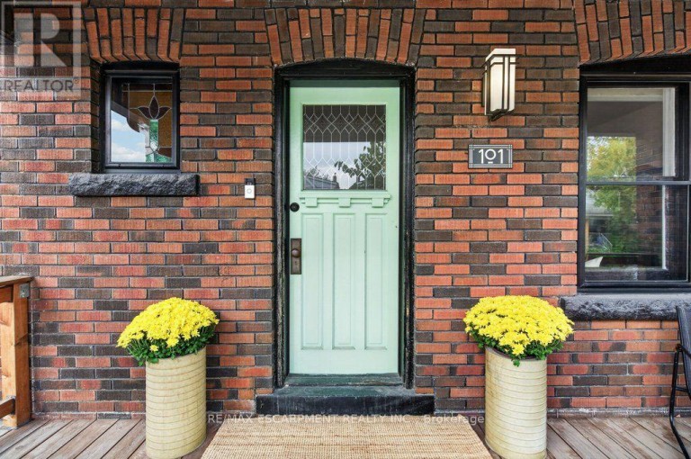 101 COPE STREET, Hamilton (Homeside), Ontario, L8H5B1