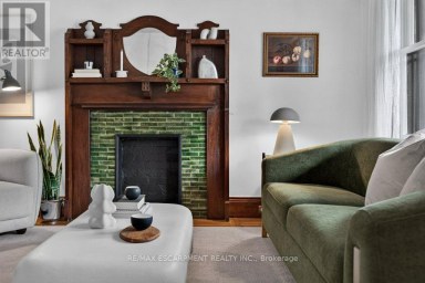 101 COPE STREET Hamilton (Homeside) Ontario photo 8