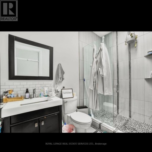 232 KING STREET W, Hamilton (Central), Ontario, L8P1A9