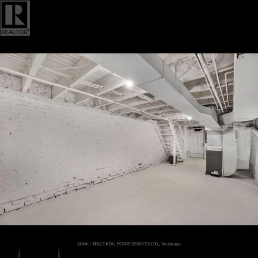232 KING STREET W, Hamilton (Central), Ontario, L8P1A9
