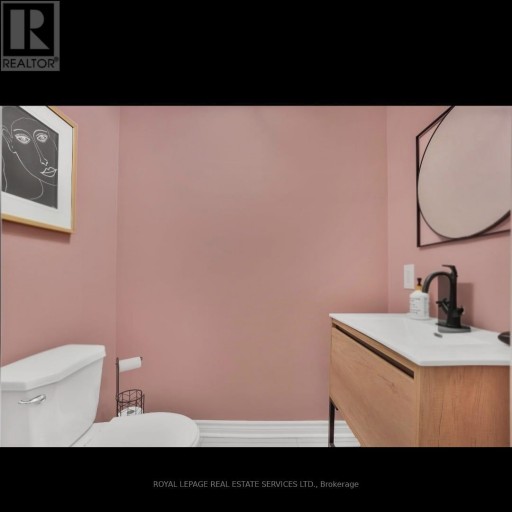 232 KING STREET W, Hamilton (Central), Ontario, L8P1A9