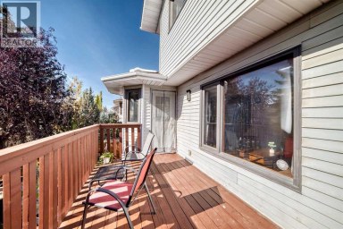 144 Hawkdale Close NW Calgary Alberta photo 18