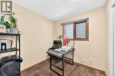 144 Hawkdale Close NW Calgary Alberta photo 19