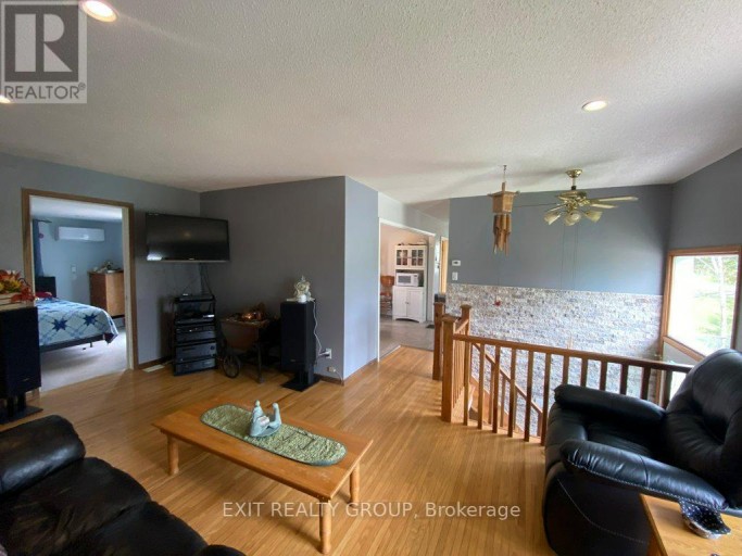 87 BERNARD LONG ROAD, Quinte West (Sidney Ward), Ontario, K8V5P6