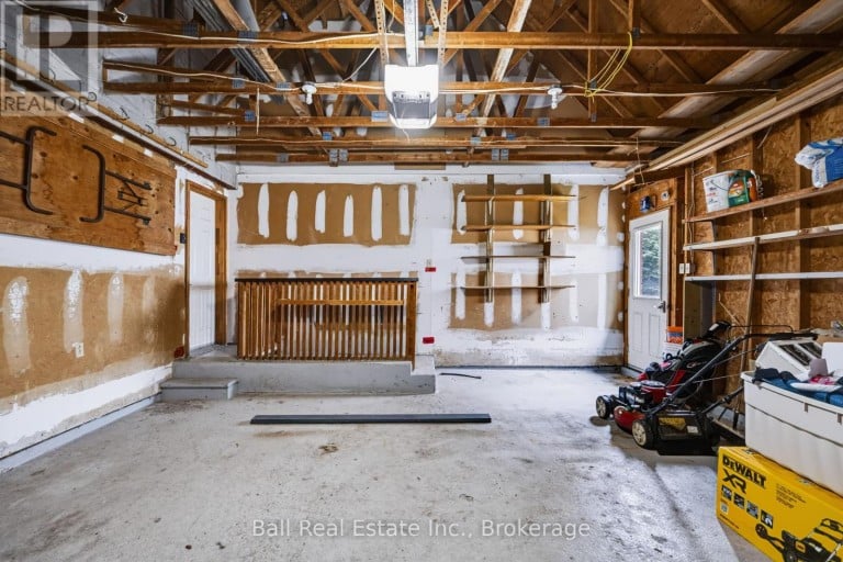 793 HEWITT DRIVE, Peterborough (Monaghan Ward 2), Ontario, K9K2K1