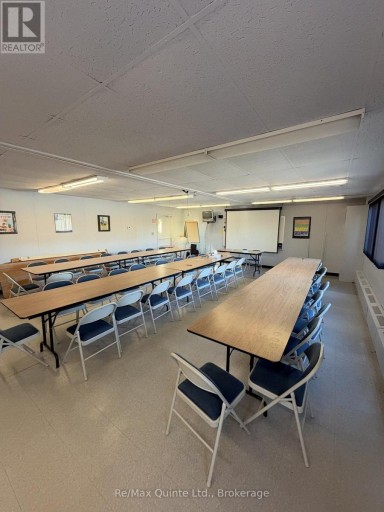 425 BELLEVUE DRIVE, Quinte West (Sidney Ward), Ontario, K8N4Z5