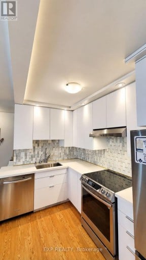 5 - 736 KINGSTON ROAD, Toronto (East End-Danforth), Ontario, M4E1R7