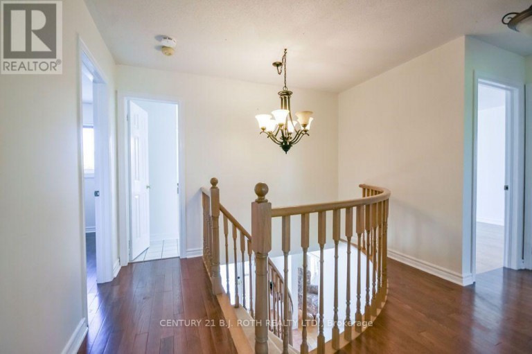 24 GRAND FOREST DRIVE, Barrie (Bayshore), Ontario, L4N7E8