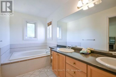 24 GRAND FOREST DRIVE Barrie (Bayshore) Ontario photo 23