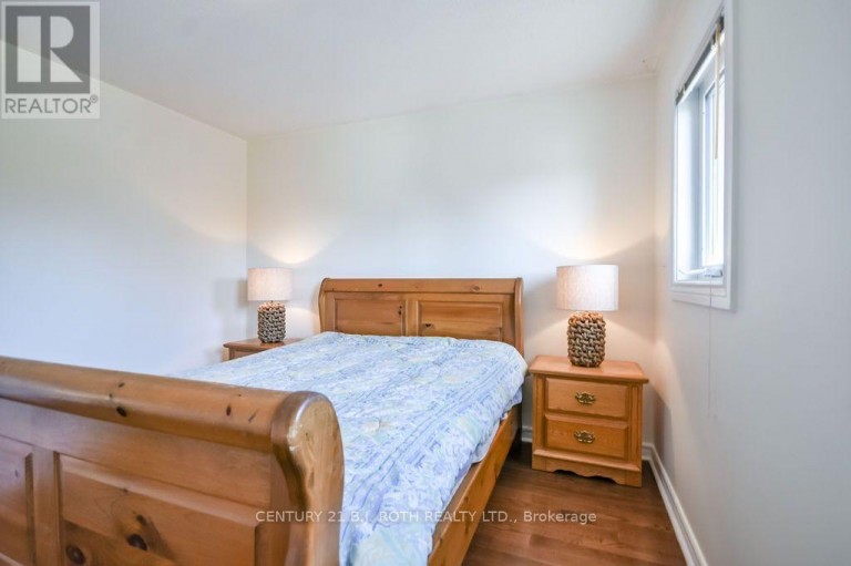 24 GRAND FOREST DRIVE, Barrie (Bayshore), Ontario, L4N7E8