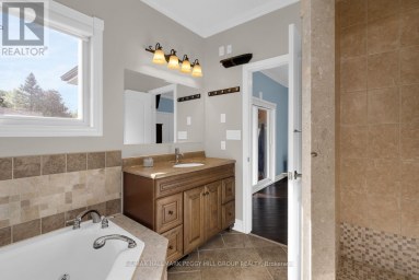 4 FATIMA COURT Wasaga Beach Ontario photo 11