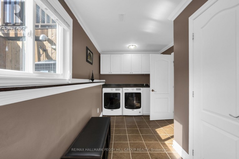 4 FATIMA COURT, Wasaga Beach, Ontario, L9Z1K9