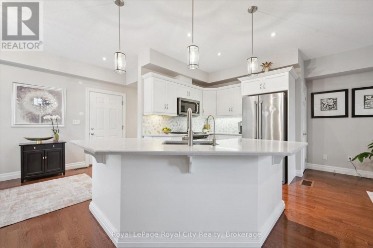 6 - 12 GLASGOW STREET S, Guelph (Downtown), Ontario, N1H4T5