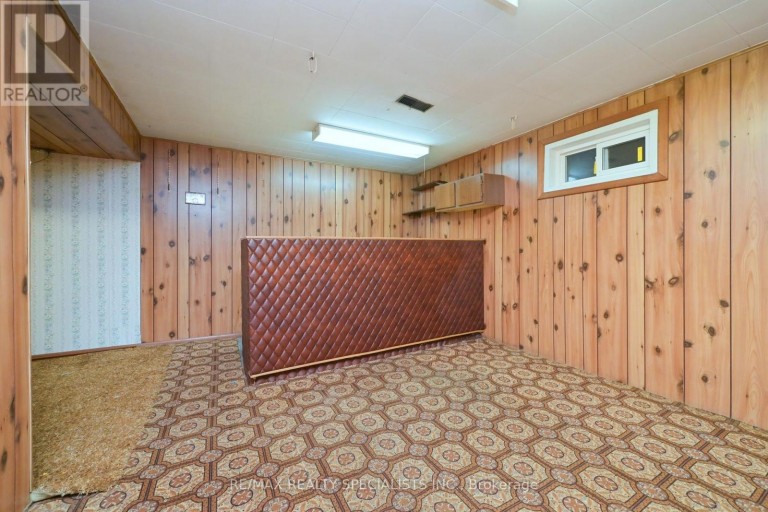 38 ALGONQUIN BOULEVARD, Brampton (Avondale), Ontario, L6T1R9