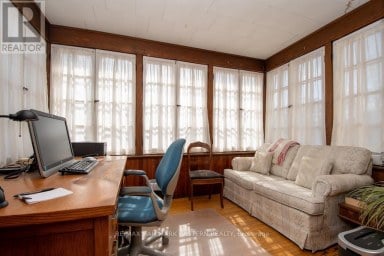 813 WATER ST. & 11 ARGYLE STREET Peterborough (Northcrest Ward 5) Ontario photo 13