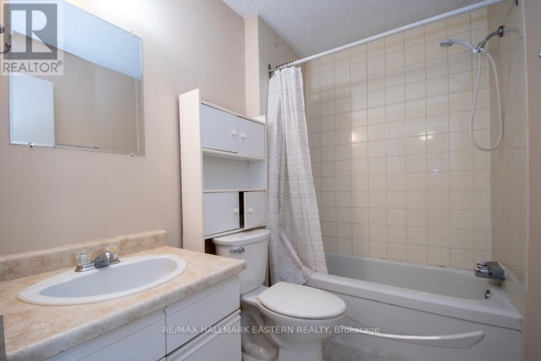 813 WATER ST. & 11 ARGYLE STREET, Peterborough (Northcrest Ward 5), Ontario, K9H3N7